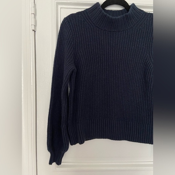 Abercrombie & Fitch Navy Blue Ribbed Knit Cotton Blend Cozy Warm Sweater - Picture 3 of 11